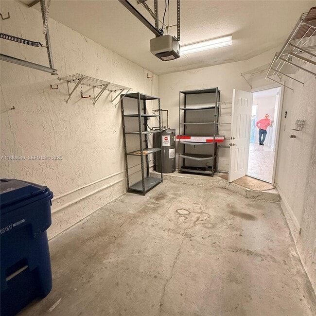 Building Photo - 12185 SW 125th Ct