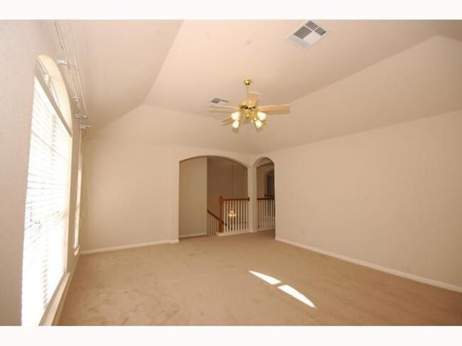 Building Photo - Cedar Park Beast