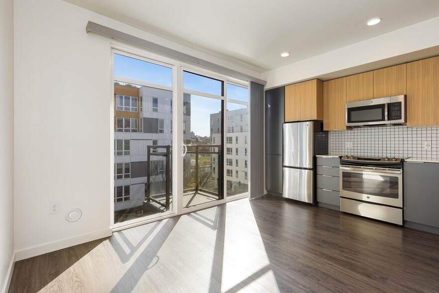 Interior Photo - 101 Broadway