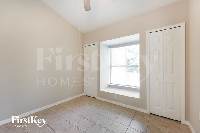 Building Photo - 740 Nina Ave S