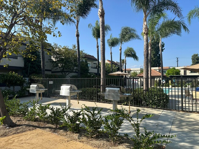 Building Photo - 19550 E Cienega Ave