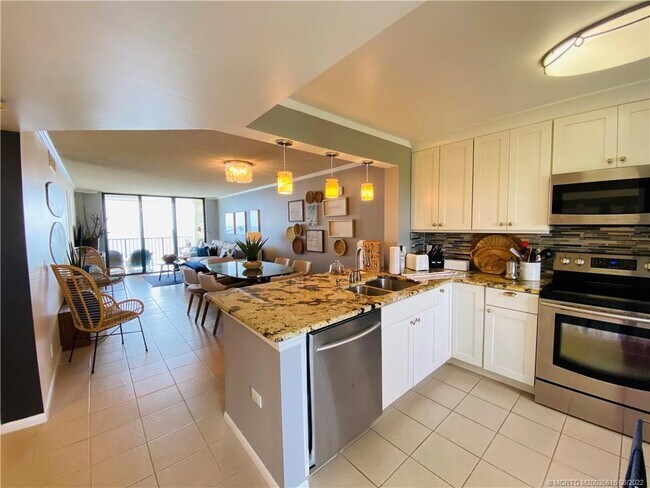 Primary Photo - 7380 S Ocean Dr