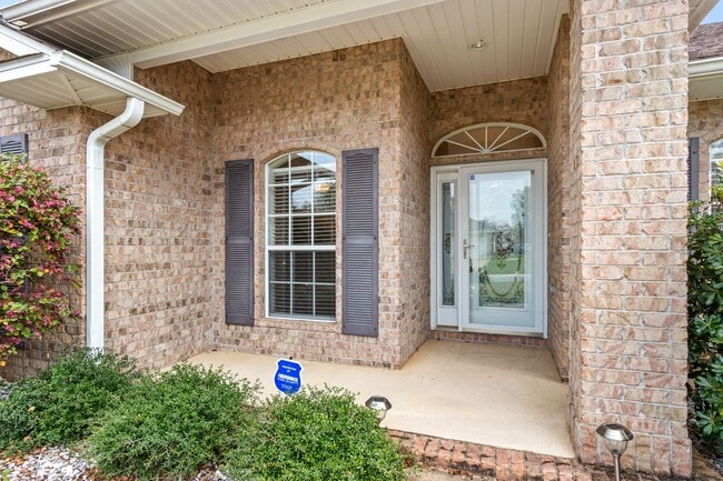 Building Photo - Spacious 4-Bedroom Home – Tanglewood!