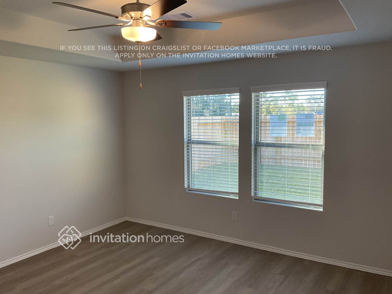 Building Photo - 10715 Sunlit St