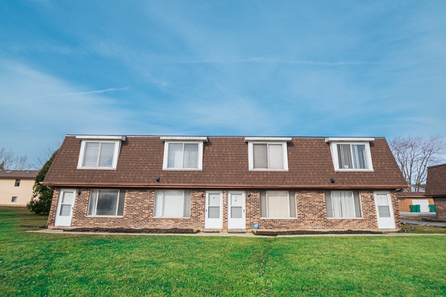 Primary Photo - 7654 Whitcomb St