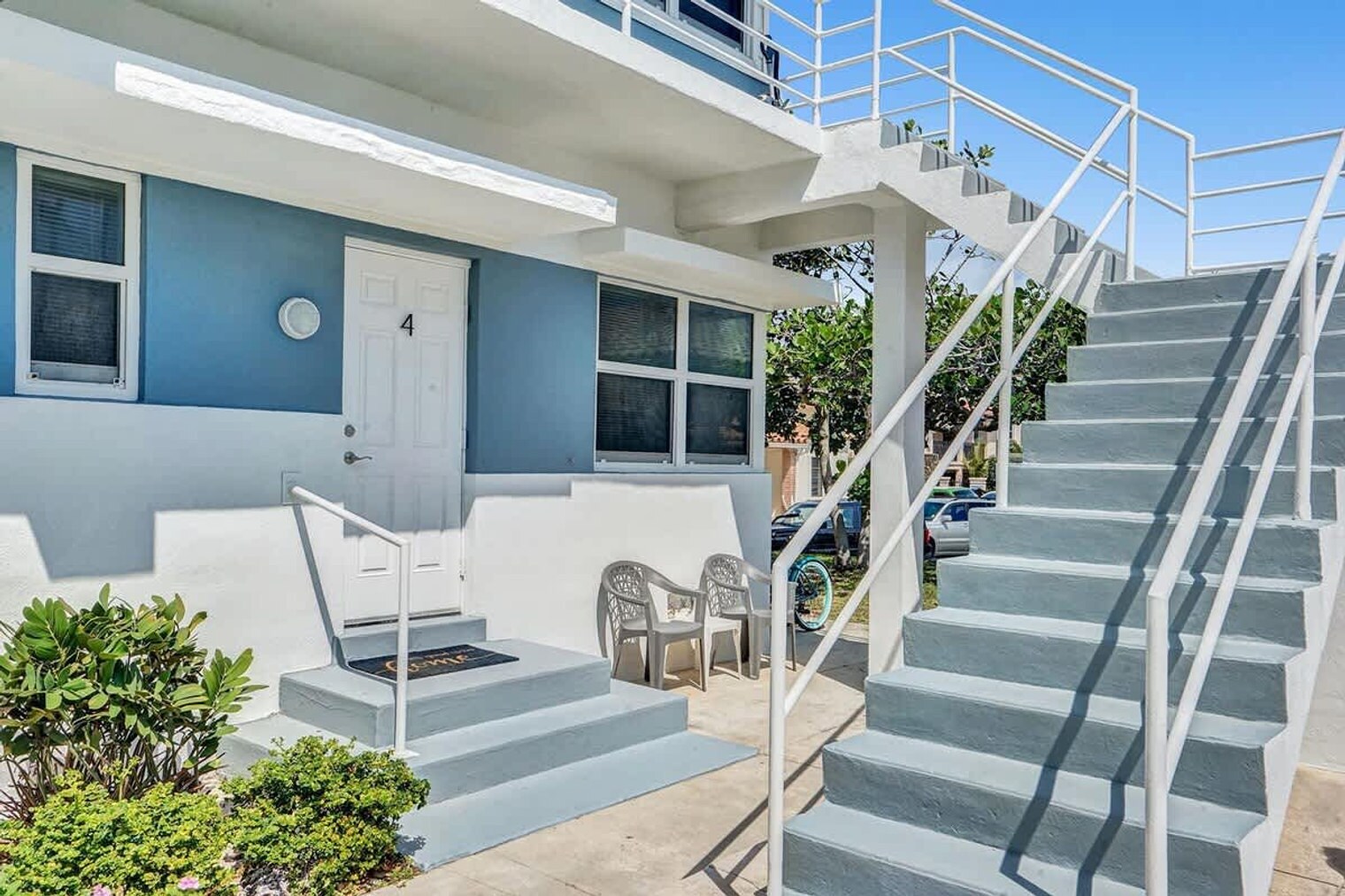 Building Photo - 851 N Surf Rd