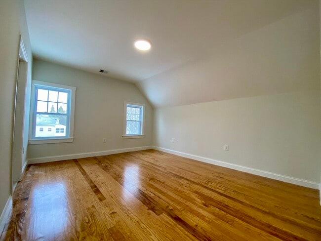 Building Photo - 3 Claflin St