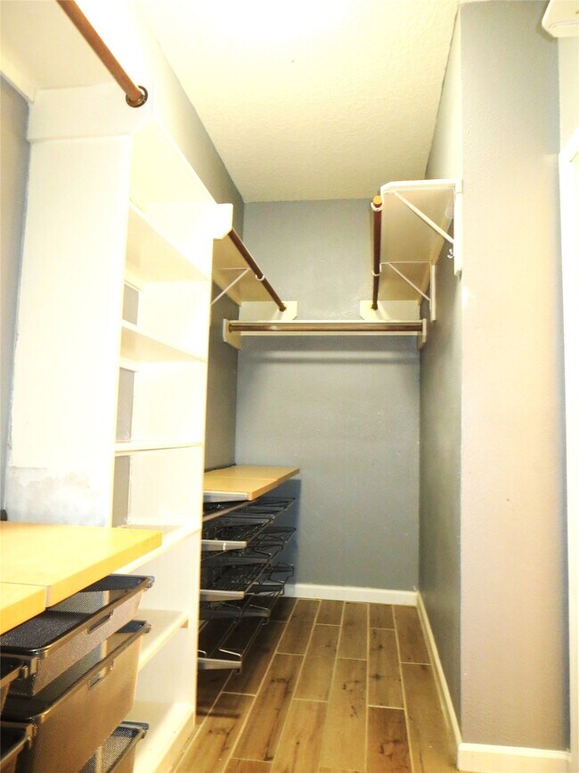 Building Photo - 13622 Anderson Woods Dr