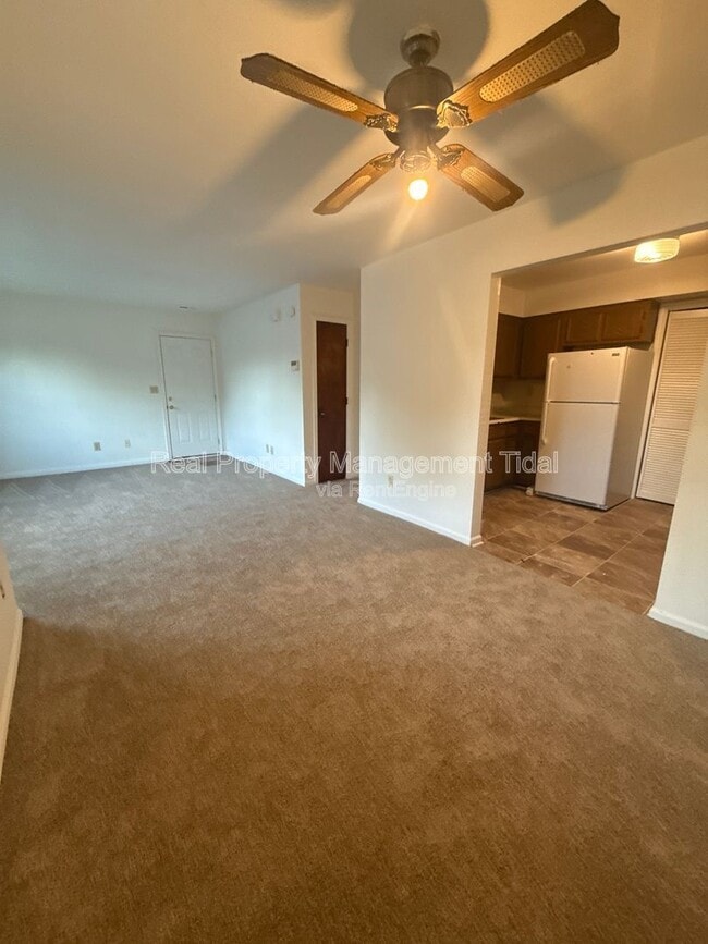 Building Photo - 6117 Brookwood Dr