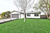 Building Photo - 2841 Utah Ave