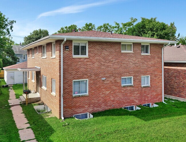 Primary Photo - 1641 Prospect St