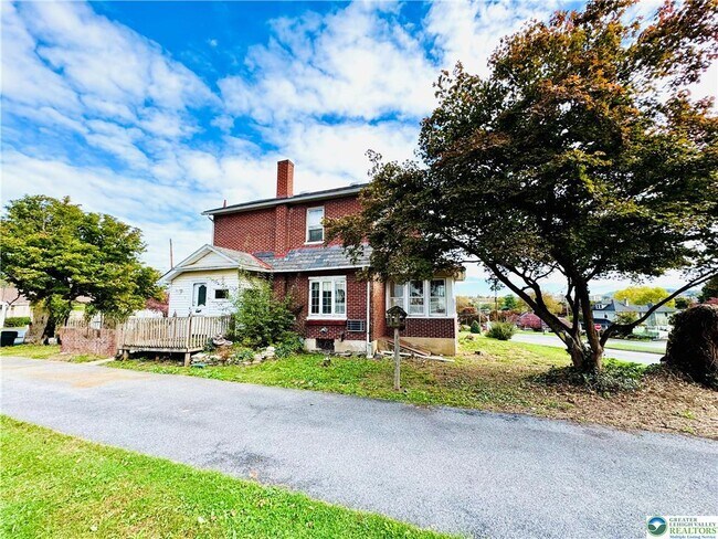 Building Photo - 2619 Broad St