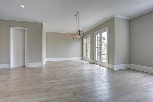 Building Photo - 12600 Marstrow Dr