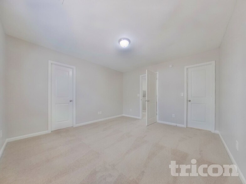 Building Photo - 344 Longfellows Ln