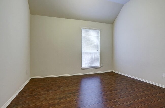Building Photo - 26323 Crystal Cove Ln
