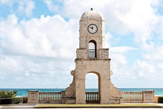 Building Photo - 214 33rd St