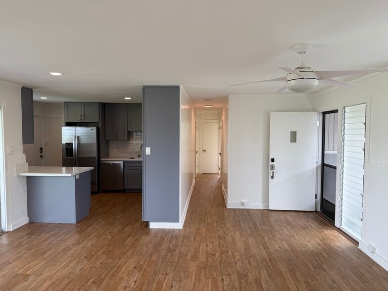 Building Photo - 45-005 Malulani St