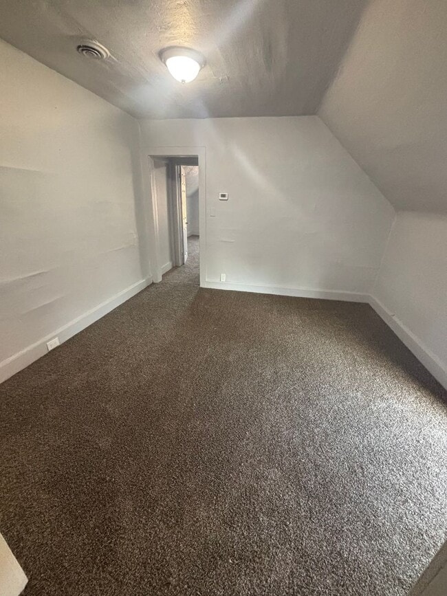 Building Photo - 3147 W 54th St