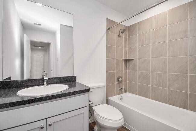 Building Photo - 24430 Elmwood Falls Dr