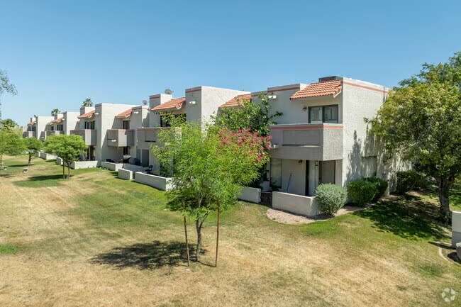 Building Photo - 985 N Granite Reef Rd