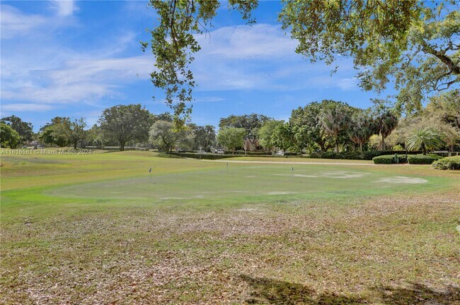 Building Photo - 1524 Whitehall Dr