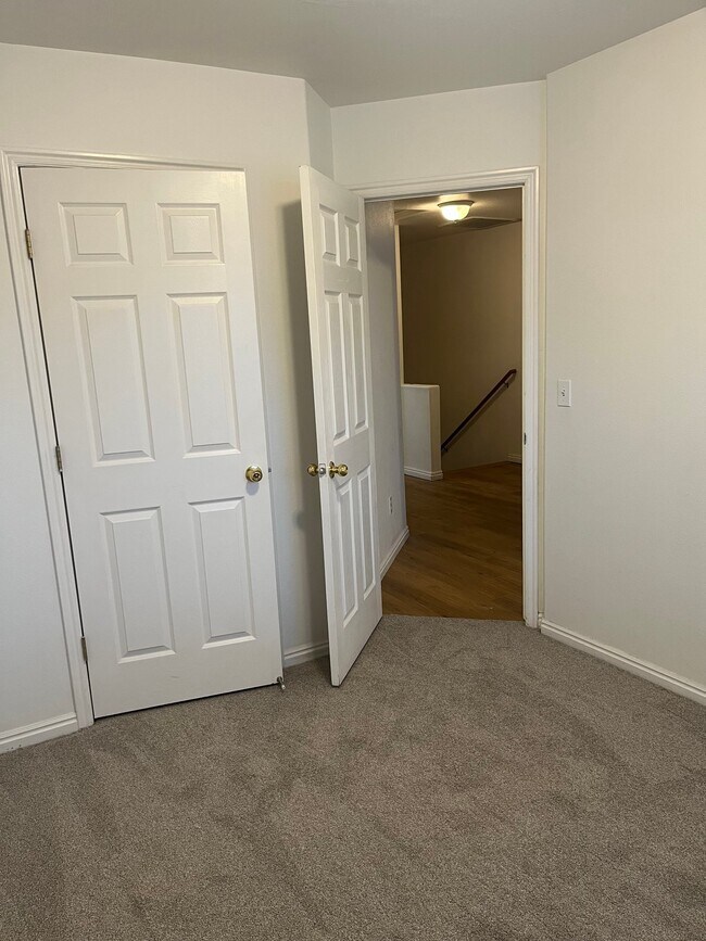 Building Photo - 1735 W 540 N