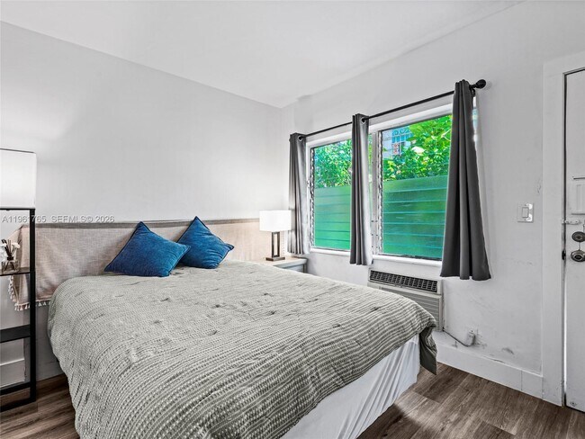 Building Photo - 1060 Pennsylvania Ave