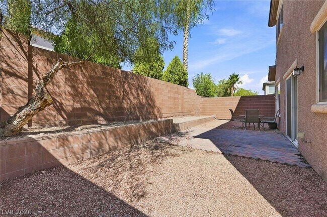 Building Photo - 11240 Woodland Violet Ave