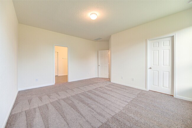 Building Photo - 6120 Whitewing Rd