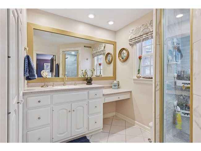 Building Photo - 3 Edina Ct