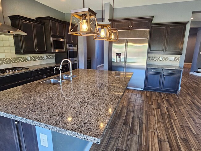 Building Photo - Spacious 4584 sq ft Home in Adora Trails!
