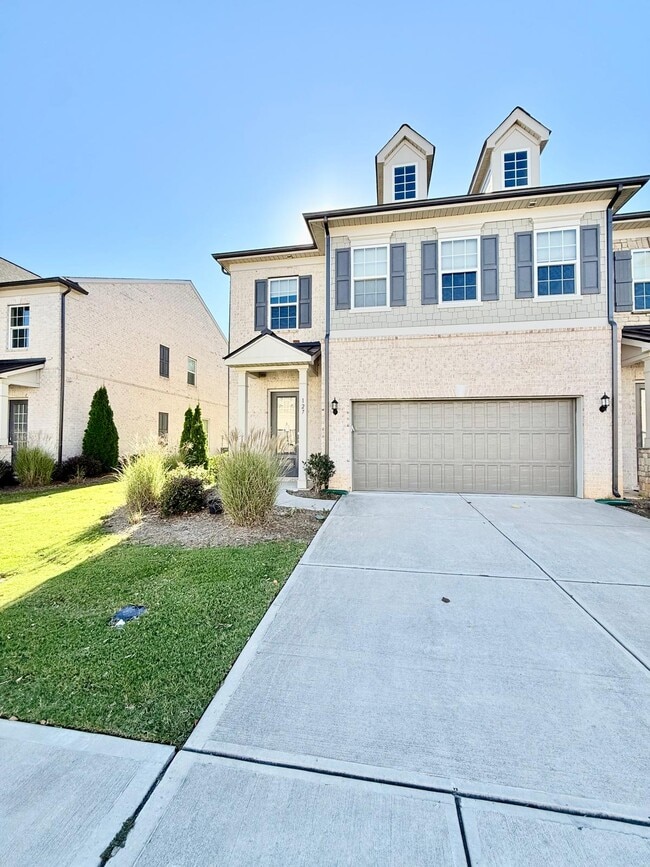 Building Photo - 127 Heathbrook Ln