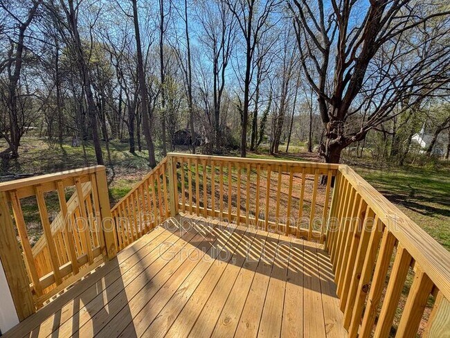 Building Photo - 1121 Wilmington Ave