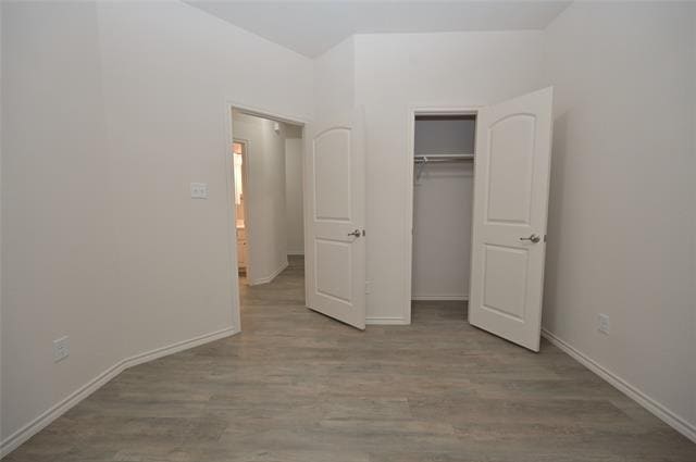 Building Photo - 808 Bahar Ct