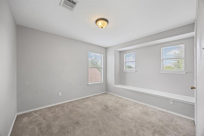 Building Photo - 2112 Perkins Pl
