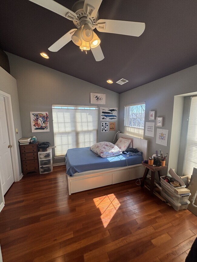 Building Photo - 25021 Justice Dr