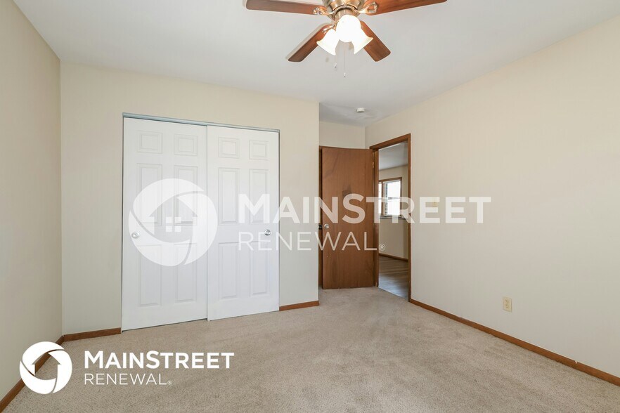 Building Photo - 9150 Wood Ave