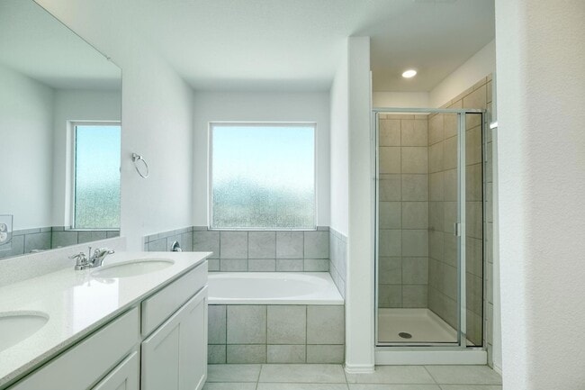 Building Photo - 101 Allegro Dr