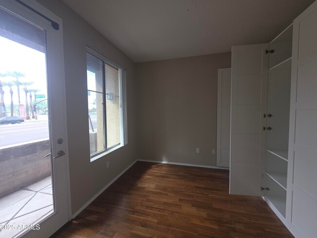 Building Photo - 6605 N 93RD Ave