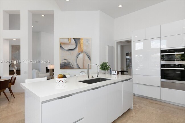 Building Photo - 954 Sanibel Dr
