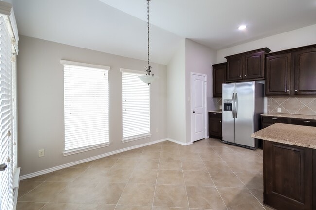 Building Photo - 26122 Serenity Oaks Dr