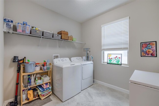 Building Photo - 31565 Cannon Rush Dr