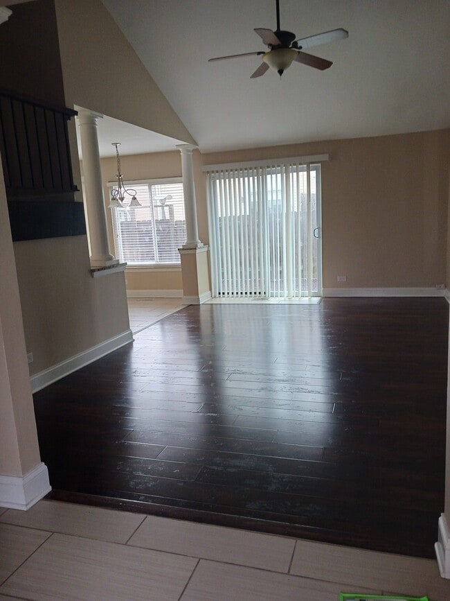 Building Photo - 734 Colorado Ct