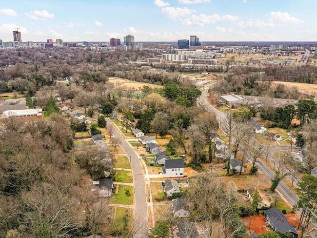 Building Photo - Brand New 4BD/2.5BA Home in Revolution Park!
