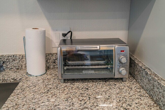 Building Photo - 9600 W Georgia Ave