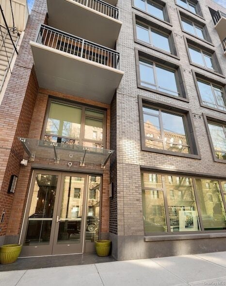 Building Photo - 28-15 35th St