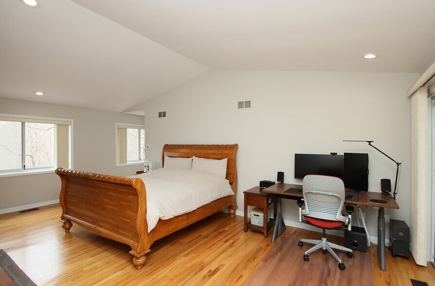 Building Photo - 78 Sturbridge Rd