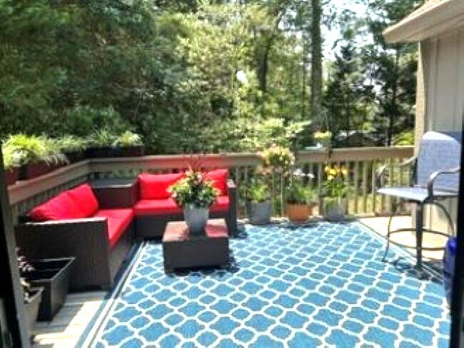 Building Photo - 606 Safe Harbor Cir