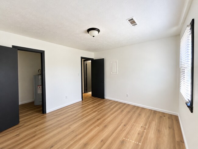 Building Photo - 99 Moss Creek Dr
