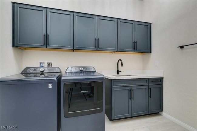 Building Photo - 10973 Krista Leigh Ave